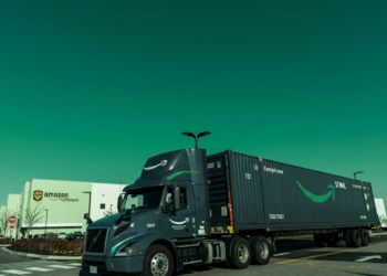 Amazon’s Next Big Shift: How Same-Day Delivery Robotics and Smart Warehousing Are Redefining E-Commerce Logistics.